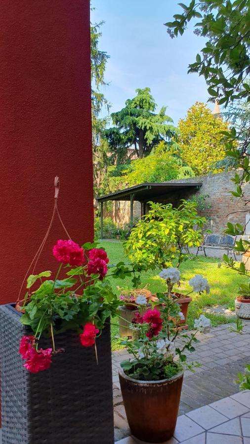Beatrixhome Oasi Verde In Citta Ferrara Luaran gambar