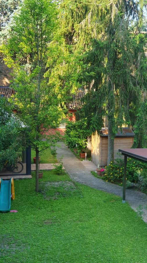 Beatrixhome Oasi Verde In Citta Ferrara Luaran gambar